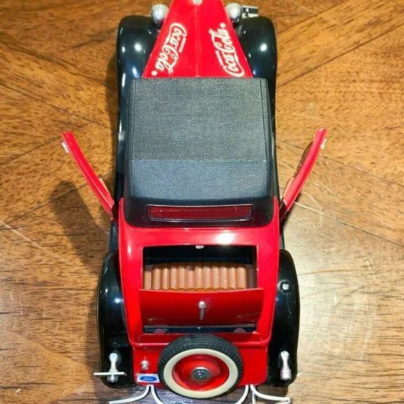 Solido Ford V8 Roadster 1934 Coca-Cola Red & Black Model Car